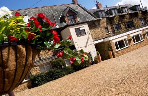 Moulton Hotel | The Poplars Moulton