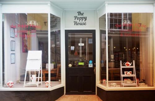 Bishops Castle House | The Poppy House