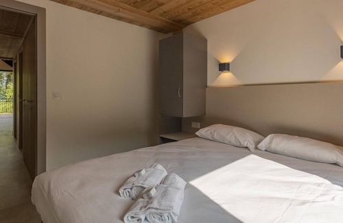 Conjux House | THE PORT CHALET - SPOUSE