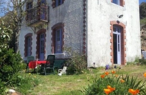 Ile d'Yeu House | The Port of Millstone, island of Yeu, house with garden pets allowed