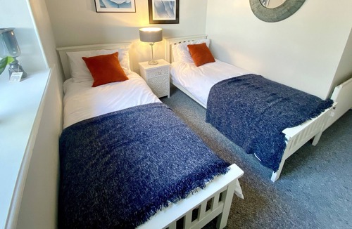 Greenock Apartment | The Portside Apartment