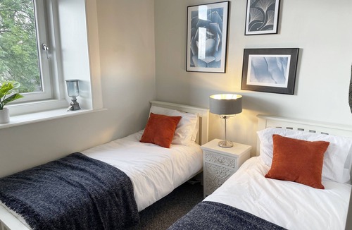 Greenock Apartment | The Portside Apartment