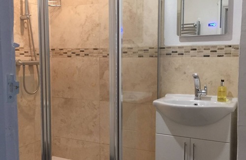 Ibstock Bed & Breakfast | The Post House