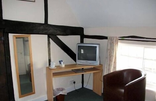 Seer Green Hotel | The Potters Arms