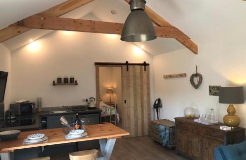 Carlyon Apartment | The Potting Shed