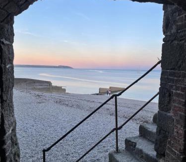 Carlyon Apartment | The Potting Shed