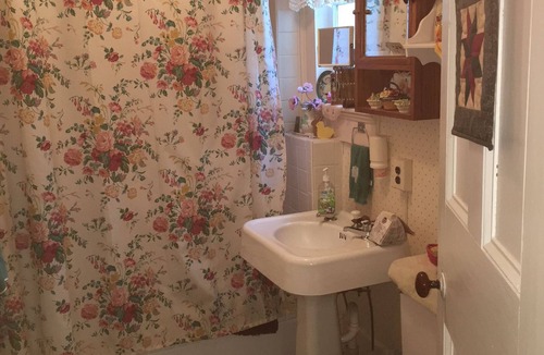 Utica Bed & Breakfast | The Pratt Smith House B&B