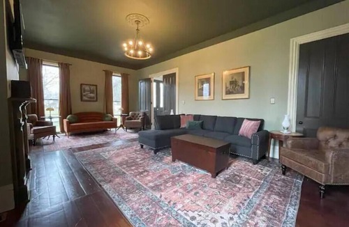 Lodi House | The Preacher's Retreat