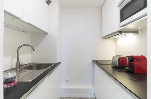 Ecusson Apartment | The prefecture, charming apartment with free parking