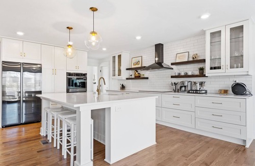 Fairway House | The Prestige - Stunning Home W/Game Room + Mins to Plaza