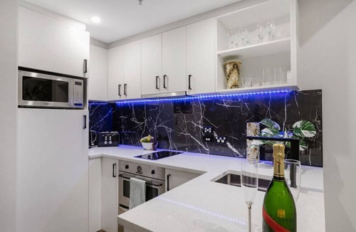 Auckland Central Business District Apartment | The Prestigious Penthouse