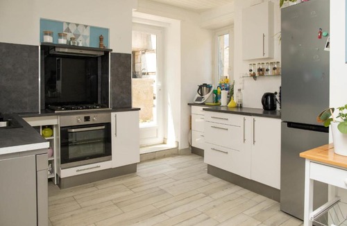 Poitiers House | The Pretty Bucolic House