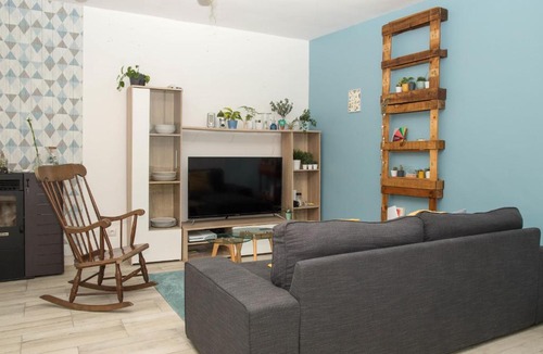 Poitiers House | The Pretty Bucolic House