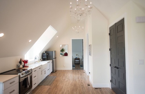 Murfreesboro House | "The Primm Loft" Private, Spacious, Clean & New