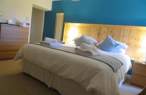 Ty Croes Bed & Breakfast | The Prince Llewelyn B&B