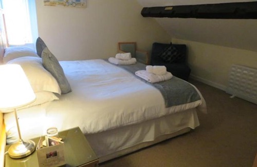 Ty Croes Bed & Breakfast | The Prince Llewelyn B&B