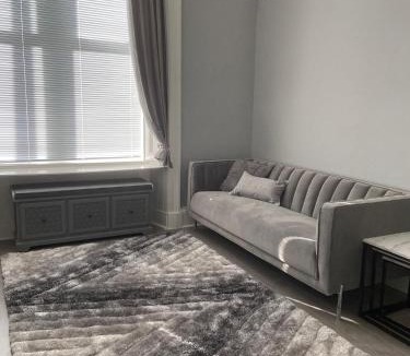 Helensburgh Apartment | The Princess Flat, Helensburgh.