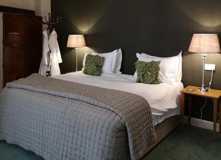 Middleham Bed & Breakfast | The Priory