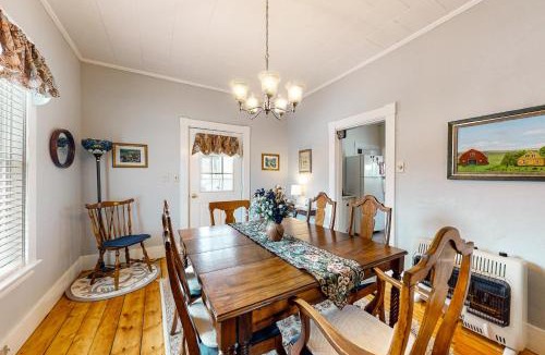 Greenville Junction House | The Pritham House