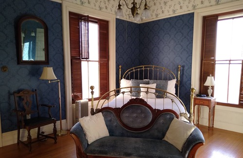 Wrentham Bed & Breakfast | The Proctor Mansion Inn