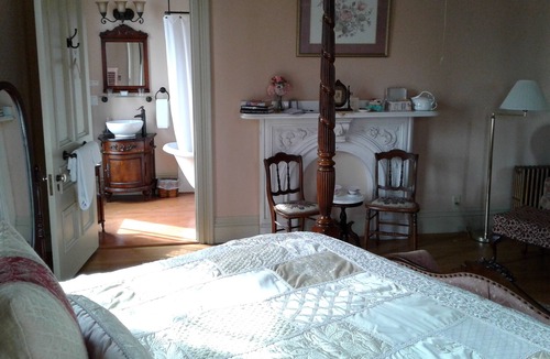 Wrentham Bed & Breakfast | The Proctor Mansion Inn