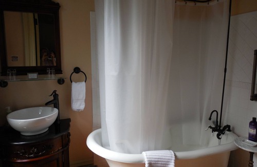 Wrentham Bed & Breakfast | The Proctor Mansion Inn