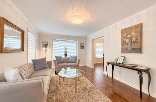 Historic Old Town House | The Promenade Cottage License # 002-2023