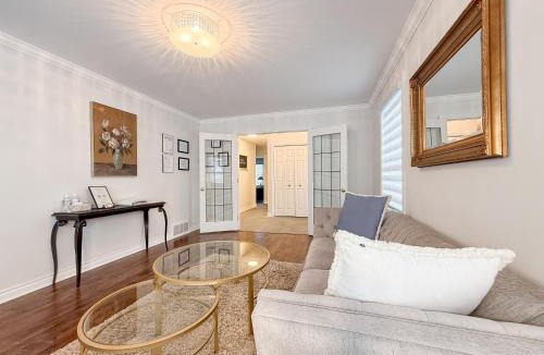 Historic Old Town House | The Promenade Cottage License # 002-2023