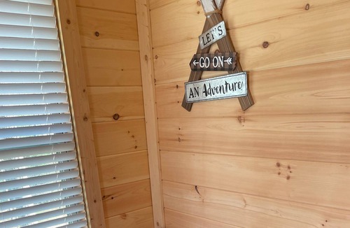 Converse Cabin | The PromiseLand 214B