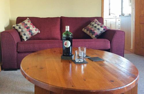 Hawkesbury Upton House | The Pump House