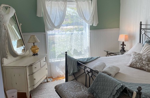 Rogers City Bed & Breakfast | The Purple Martin Inn