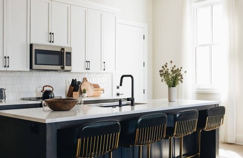 Prospect Hotel | The Purple Martin