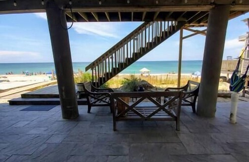 Plymouth House | The Quarterdeck | Oceanfront Fun for All Ages