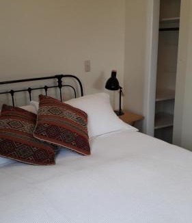 Woodville Apartment | 'The Quarters'