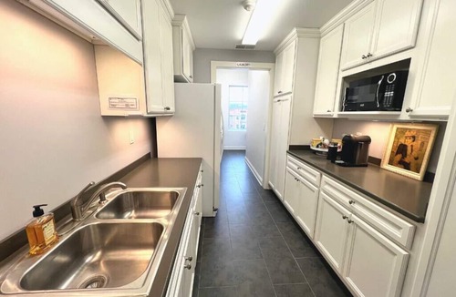 Grafton Apartment | The Quarters | Suite 2