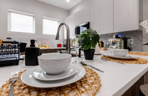 Fort Worth House | The Quartz 2BD TH: 7ST Walkable, JOYfull & Comfy!