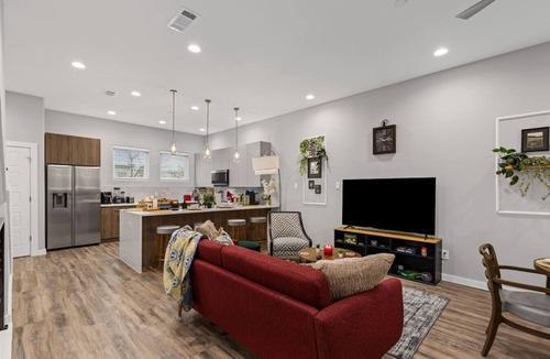 Fort Worth House | The Quartz 2BD TH: 7ST Walkable, JOYfull & Comfy!
