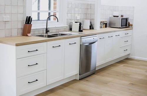 Central Mudgee House | The Queen 👸