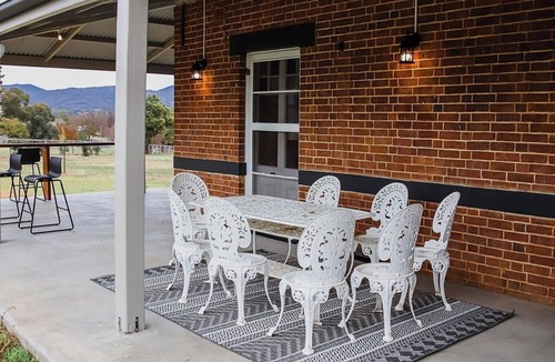 Central Mudgee House | The Queen 👸