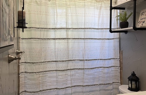 Doe Run Other | The Queen Bee Farm Stay/Hot tub