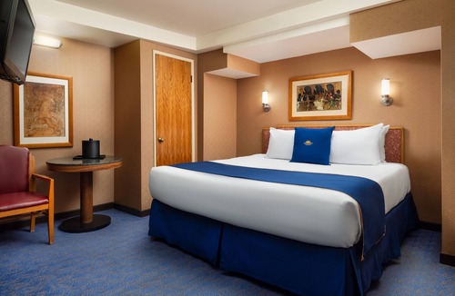 Harbor Hotel | The Queen Mary