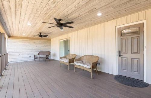 Intercourse Villa | The Queen Place - Updated-Private Backyard