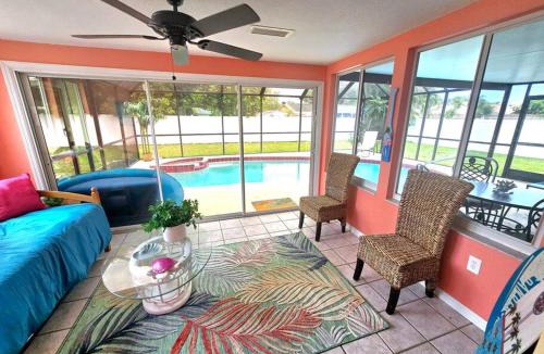 South Venice House | The Queen's Flamingo