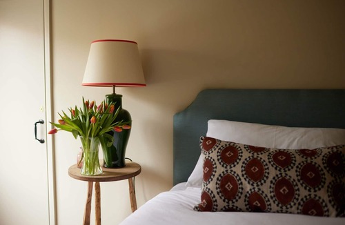 Broad Chalke Hotel | The Queen's Head