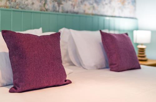 Warwick-on-Eden Hotel | The Queens