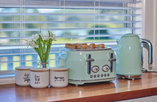 Raglan Apartment | The Queenslander Raglan