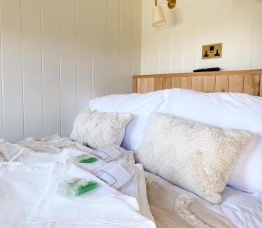 Stamford Apartment | The Rabbit Warren Shepherd Hut