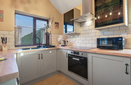 Foxton House | The Racquet Room