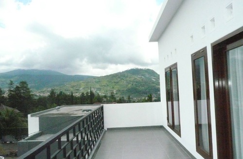 Lembang Villa | The Radiant Villa's & Function Hall