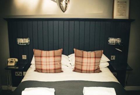 Minchinhampton Hotel | The Ragged Cot
